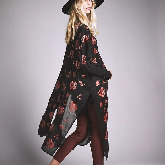 Free People Black and Rose Gold Mesh Light of the Moon Printed Kimono One Size - Picture 2 of 12